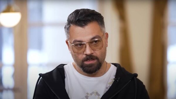 «Вдул с последствиями»: Чумакова затравили в Сети после слов о жене