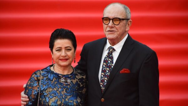 Жена Эммануила Виторгана опровергла сообщения о проблемах актера со здоровьем