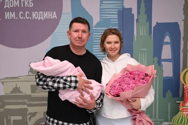 53-летний солист Uma2rmaH стал отцом в седьмой раз