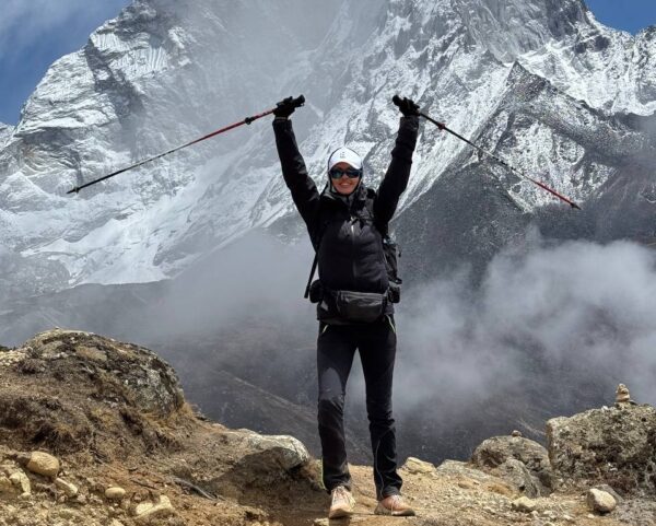 Боня обратилась за помощью к медикам во время восхождения на Эверест