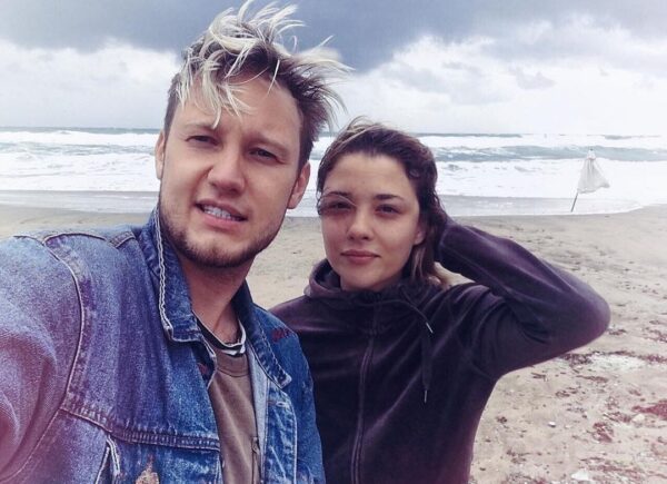 «Ничего не могло привести к этому»: солист группы «Челси» Алексей Корзин высказался о смерти 34-летней жены