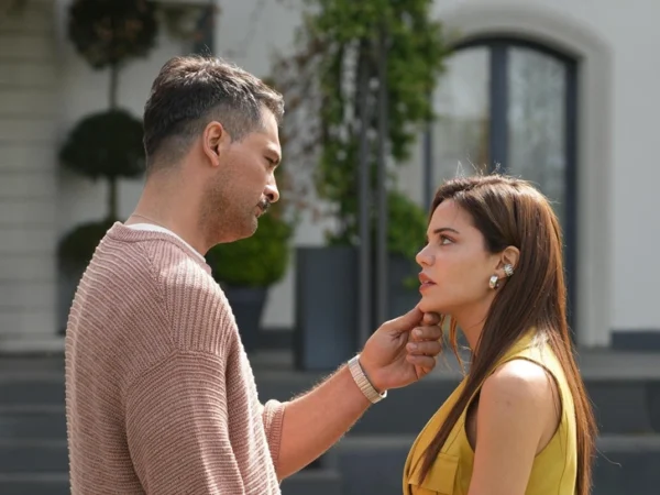 Почему актеры дубляжа турецких сериалов спорят с переводчиками