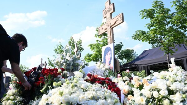 Стало известно, как живет семья Заворотнюк после смерти актрисы