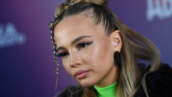 Валя Карнавал показала подарки баснословной стоимости