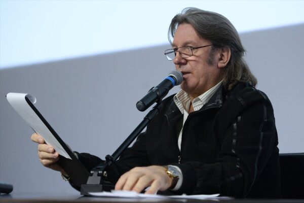 Лоза оценил переделки советских мультфильмов и песен