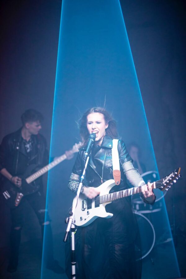 photo_2024-06-20_00-36-59 Певица МайВл