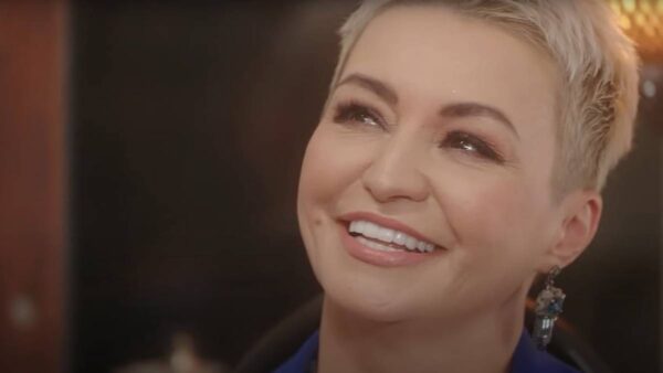 «Пососи гвоздичку»: Катя Лель дала совет заболевшей Наташе Королевой