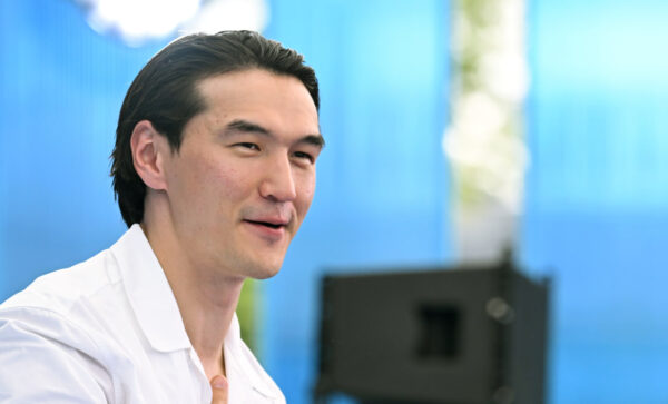 ТАСС: менеджер Сабурова узнал о задержании комика из СМИ