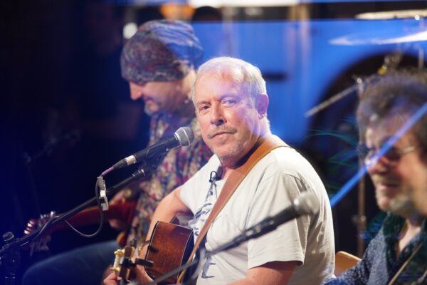 «Ты нормально себя чувствуешь?»: Виталий Бородин обратился к Андрею Макаревичу*