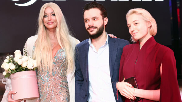 «Хочется как у мамы и папы»: Волочкова объяснила, почему дочь так и не пошла с женихом в загс