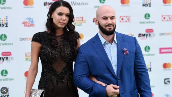 Джиган оконфузился на красной дорожке премии МУЗ-ТВ