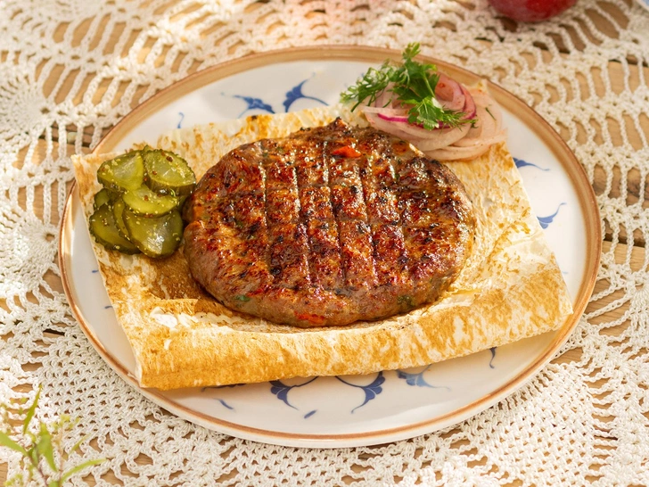 Бакинский кебаб с сырной начинкой