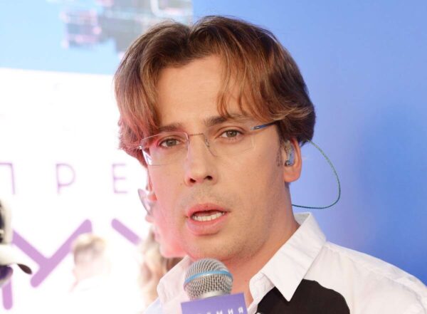 Максим Галкин* показал фото с сыном во время отдыха