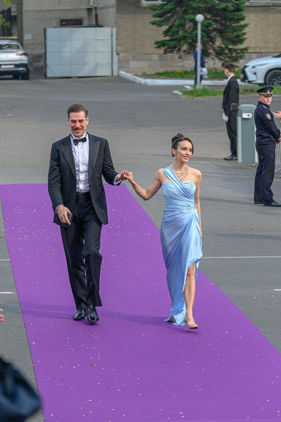 Дмитрий Дюжев и Юлия Зимина
