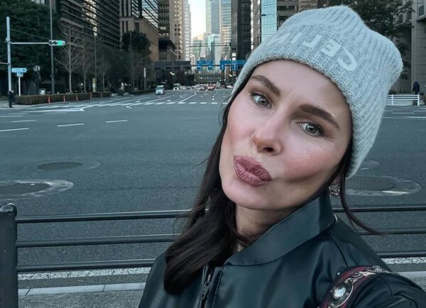 «Пишу и сама не верю!»: Саша Зверева объявила о возвращении в Россию из США