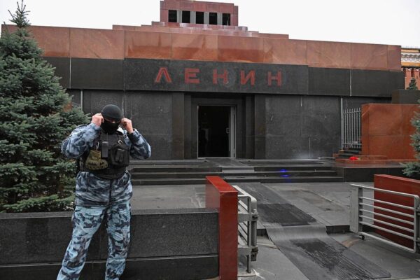 Пригожин предложил оплатить похороны Ленина