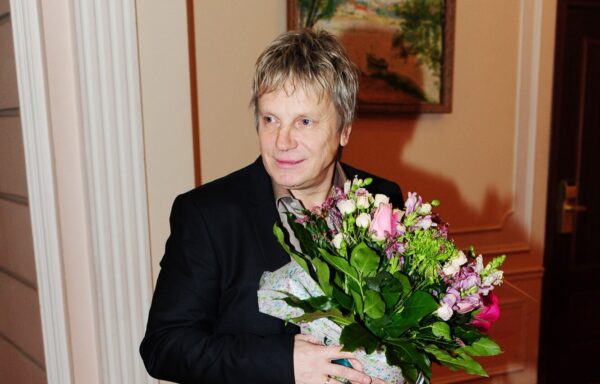 «Распутина не догоняет, Соседов всегда повалит»: Виктор Салтыков раскритиковал жюри шоу «Суперстар!»