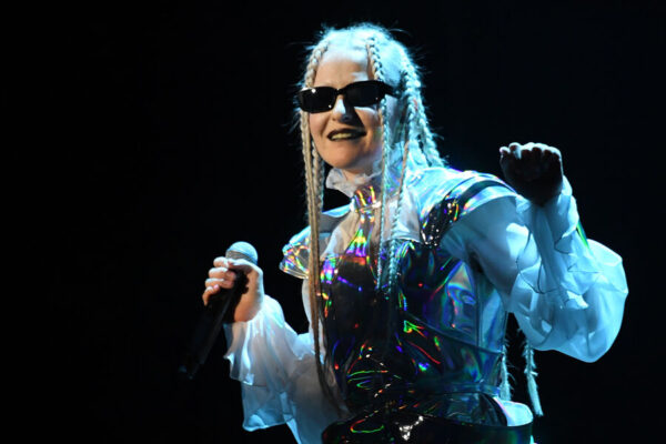 Тося Чайкина пожаловалась на альфонса, потратившего ее миллионы