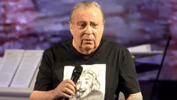 79-летний Геннадий Хазанов задолжал налоговой