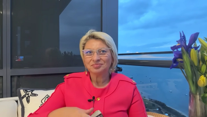 Анжела Перл
