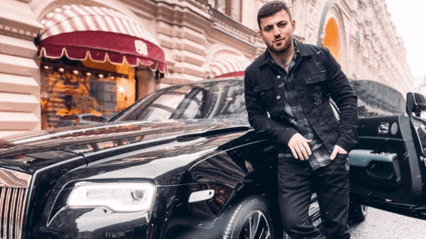 Блогер-миллионник Хиза вышел на свободу досрочно