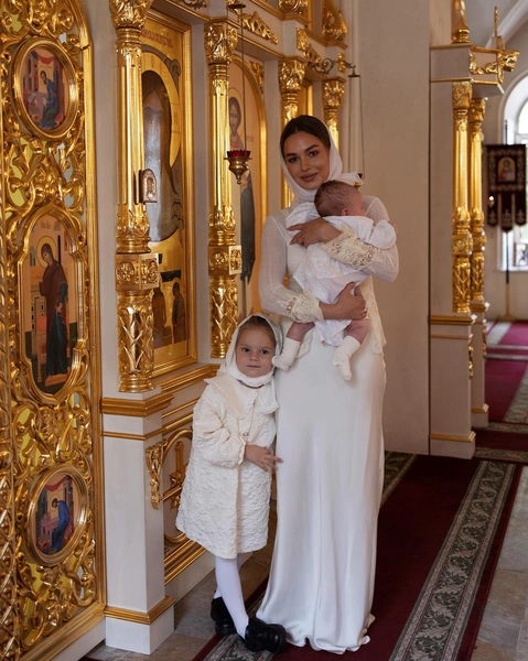 Лиана Шульгина с детьми