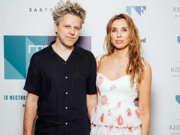 Климова в ослепительном белом, Бондарчук в летних рюшах: Action! пригласил звезд на завтрак