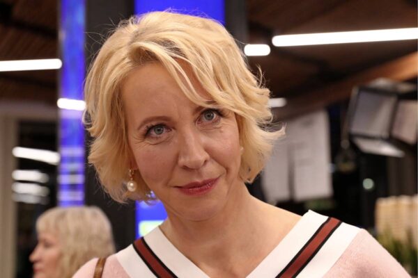 Лазарева* отказалась слушать Кадышеву