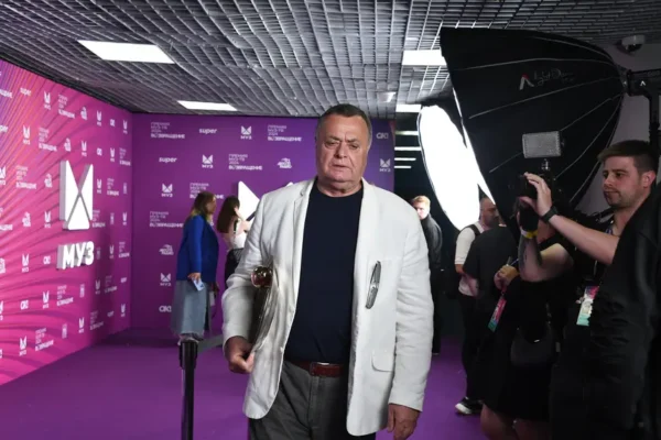 «Левое сборище»: отец Жанны Фриске возмущен вечером памяти певицы