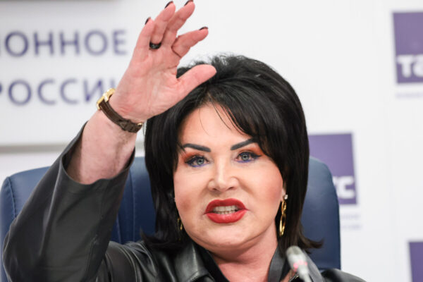 Надежда Бабкина раскритиковала покинувших Россию Пугачеву и Васильева за их слова