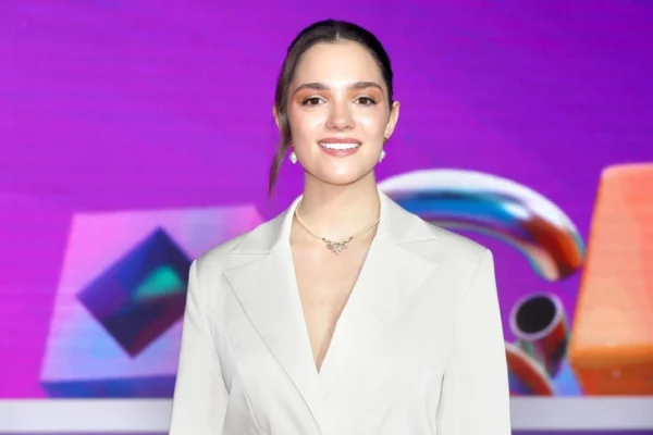 Сквозь танец в жизнь: Евгения Медведева рассекретила роман со звездой Большого театра