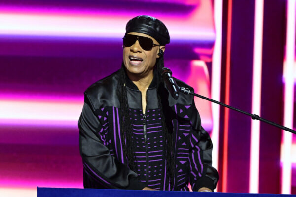 Стиви Уандер поставил точку в слухах о своей слепоте