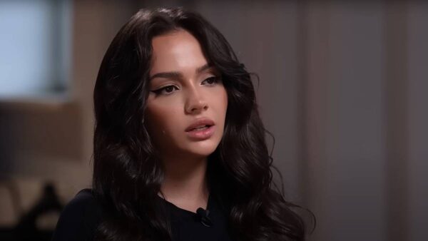 Валя Карнавал поделилась подробностями шантажа ее откровенными фото