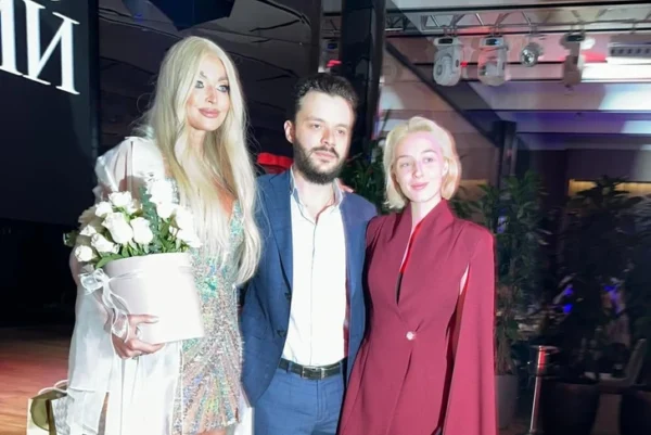 Волочкова не удержалась, услышав, что дочь Ариадна возьмет фамилию мужа
