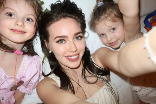 7-летняя дочь Тарасова и Костенко переживает из-за веса: «Я должна худеть»