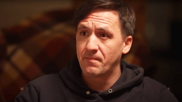 Baza: Приставы конфисковали иномарку актера Смольянинова* за долги