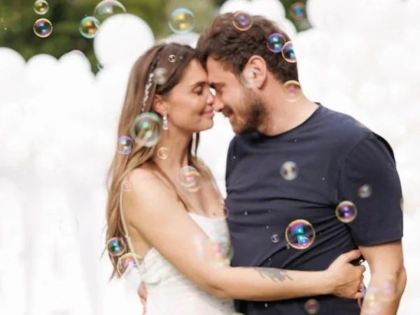 Готова к свадьбе с Дрангой: Агата Муцениеце показала фото идеального девичника