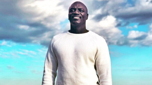 Mash: американский рэпер Akon стал свидетелем атаки БПЛА в Сочи