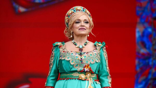 Психолог Костеренко предупредил россиян об опасности песен певицы Кадышевой