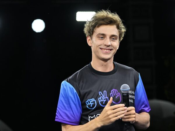 СМИ: Крида заподозрили в романе с девушкой Влада Бумаги