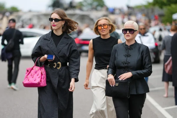 Сумка цвета орхидеи — мастхэв для яркого межсезонья