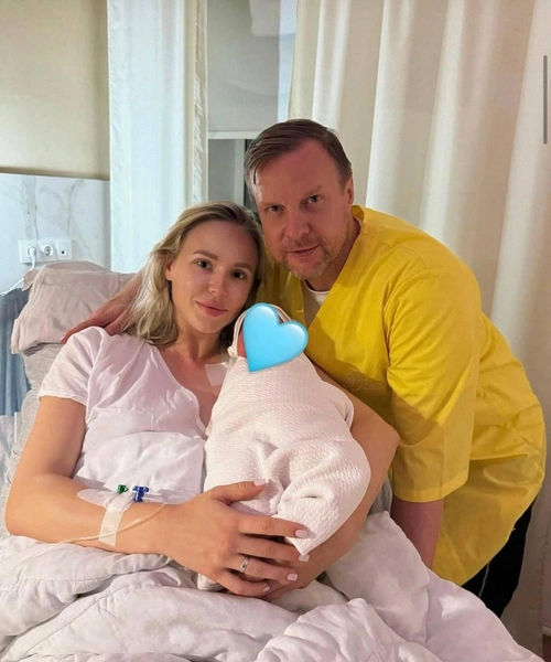 Ангелина Шкатова и Вячеслав Малафеев с сыном
