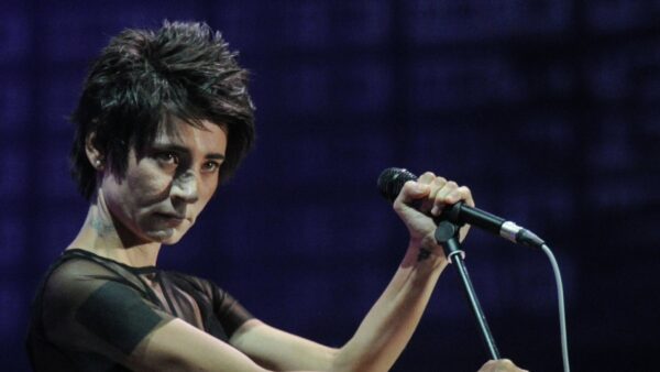 Земфира* погасила долги после взыскания московского суда